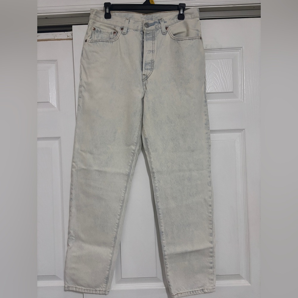 Levi's Men's Off-White Relaxed Jeans